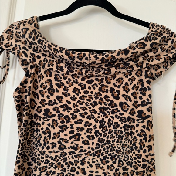 No boundaries, Cheetah Print, Off the Shoulder, Dress - Picture 5 of 6